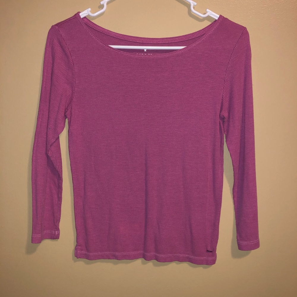 Pink american eagle shirt